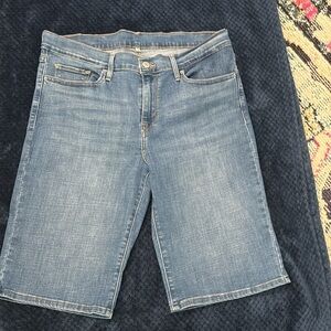Levi’s Bermuda shorts